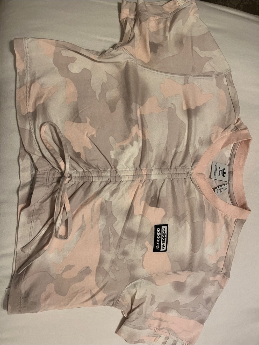 Pink camo tie cropped shirt
